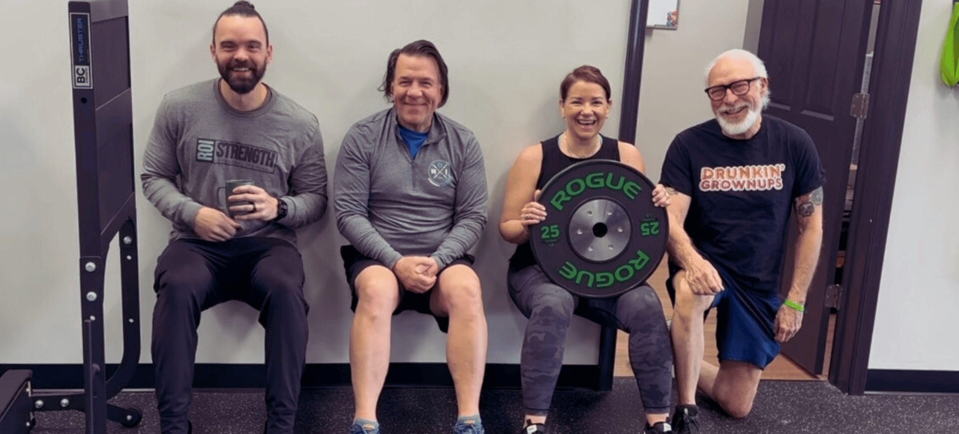 multiple adults exercising at ROI Strength in Midlothian Virginia